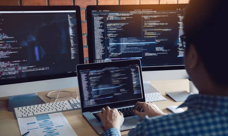 数据科学选型:R与Python如何赋能南陵县网站建设?